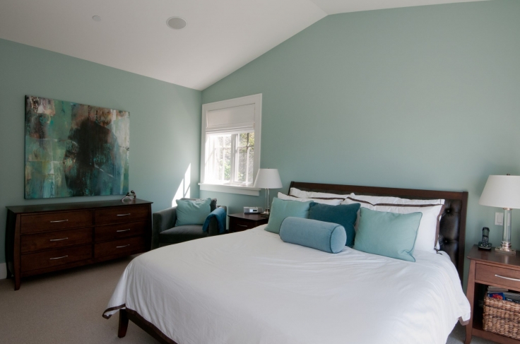 Gorgeous bedroom with Wythe Blue painted walls.