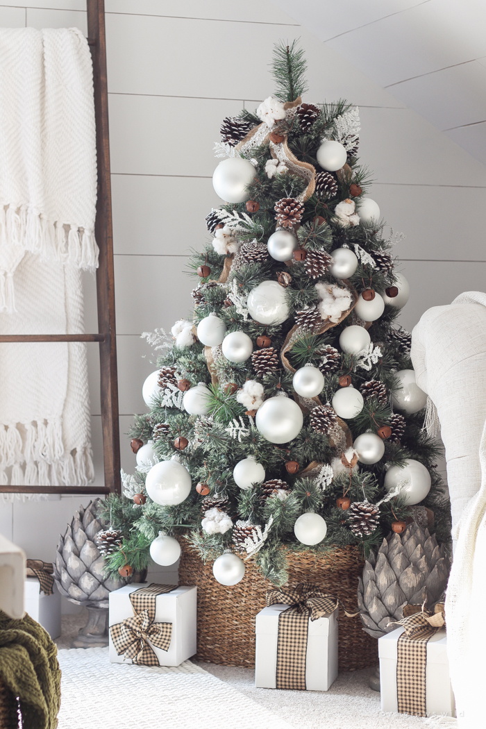 Christmas Tree Decorating Ideas The Turquoise Home